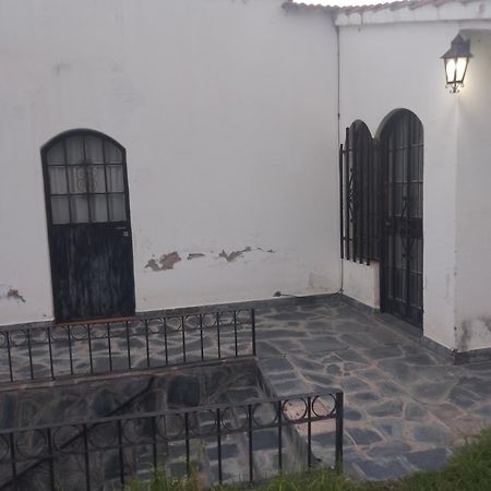 Hostel Alto Alberdi Кордова Экстерьер фото