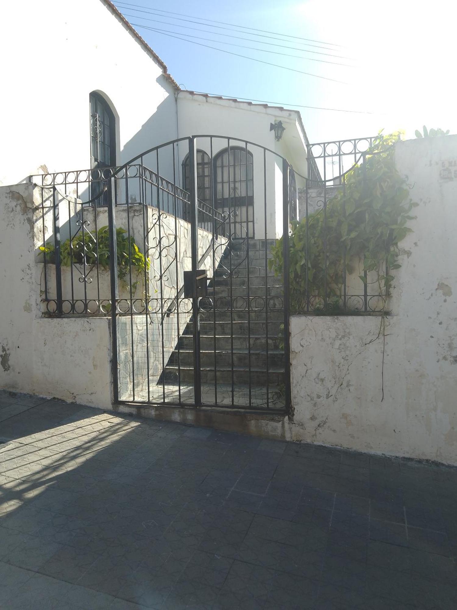 Hostel Alto Alberdi Кордова Экстерьер фото